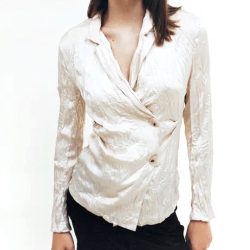 ZARA Satin Crinkle Effect Office Cream Asymmetrical Button Blazer